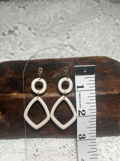 Abstract shapes ivory