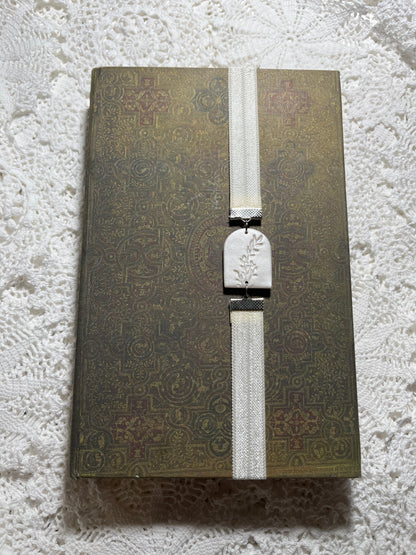 Cream/pearl arch bookmark